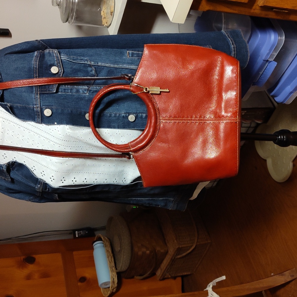 Vintage red leather fossil crossbody bag beautiful condition